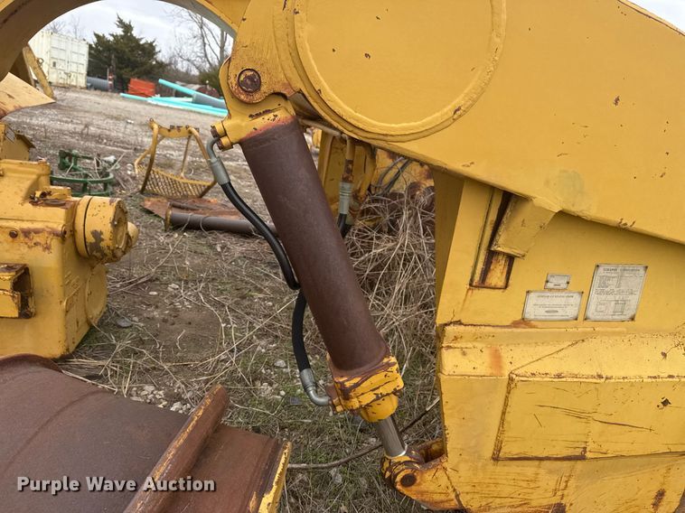 image for item DJ9731 1970 Caterpillar 613 conventional scraper 