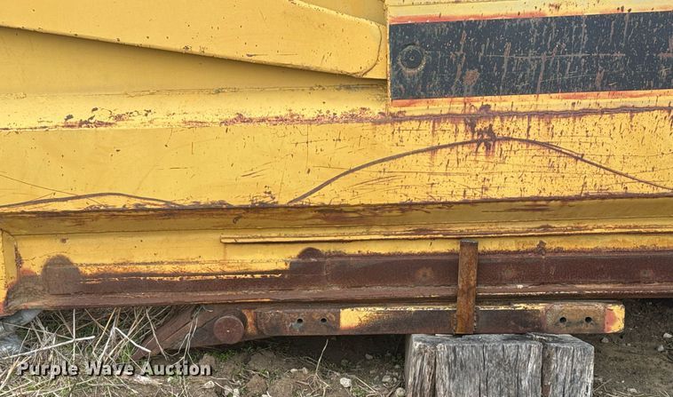 image for item DJ9731 1970 Caterpillar 613 conventional scraper 