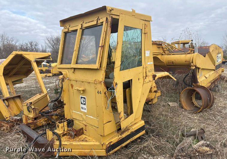 image for item DJ9731 1970 Caterpillar 613 conventional scraper 