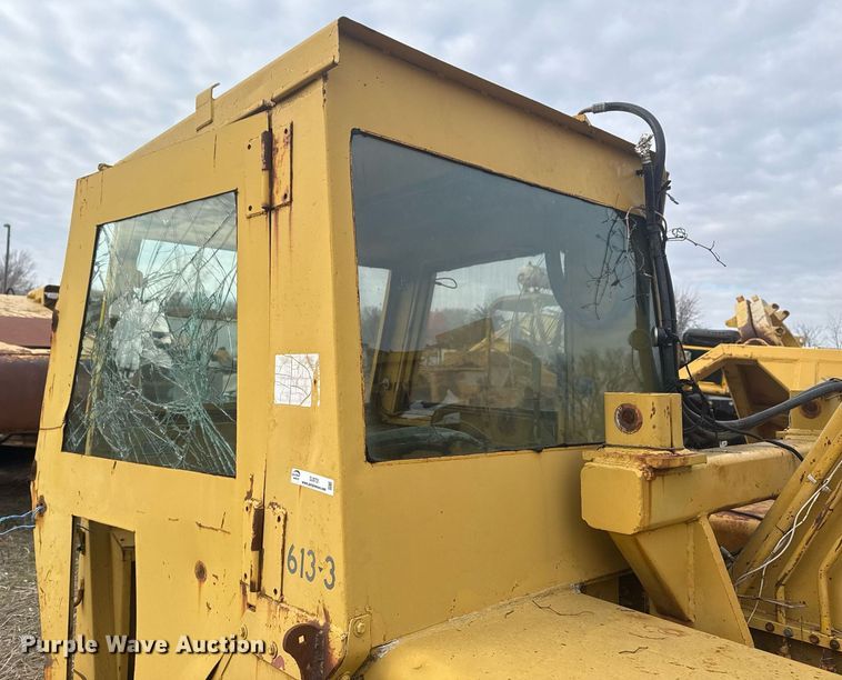 image for item DJ9731 1970 Caterpillar 613 conventional scraper 
