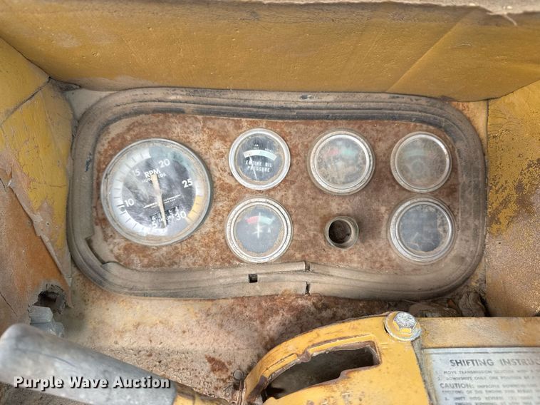 image for item DJ9731 1970 Caterpillar 613 conventional scraper 