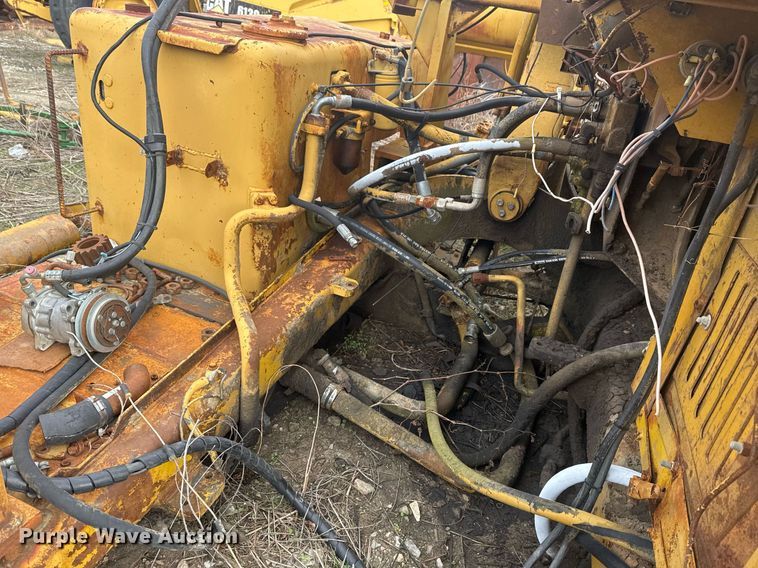 image for item DJ9731 1970 Caterpillar 613 conventional scraper 