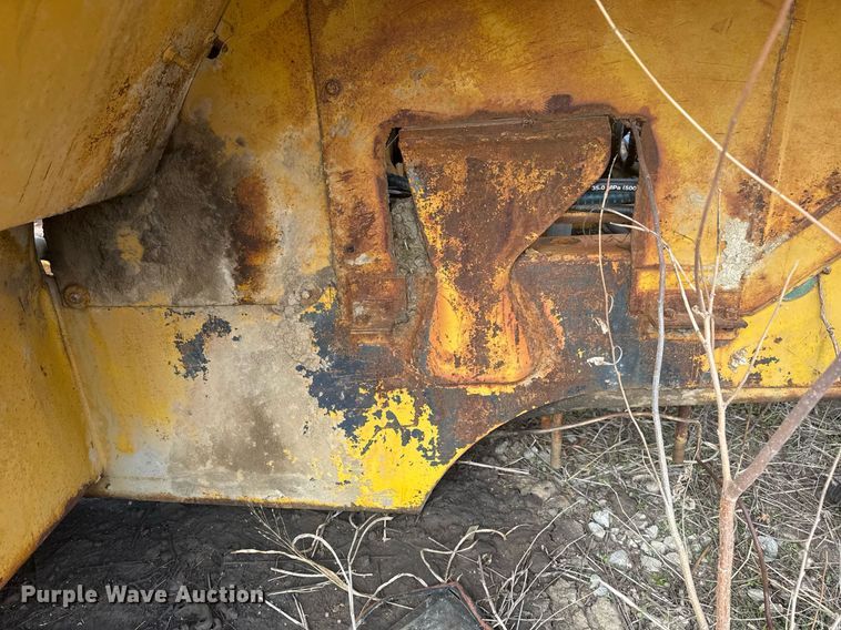 image for item DJ9731 1970 Caterpillar 613 conventional scraper 