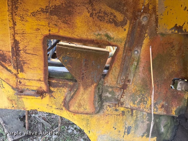 image for item DJ9731 1970 Caterpillar 613 conventional scraper 