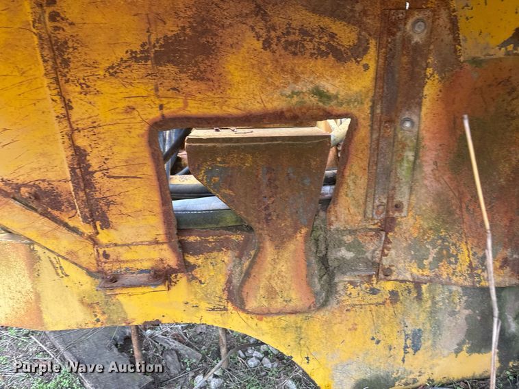 image for item DJ9731 1970 Caterpillar 613 conventional scraper 