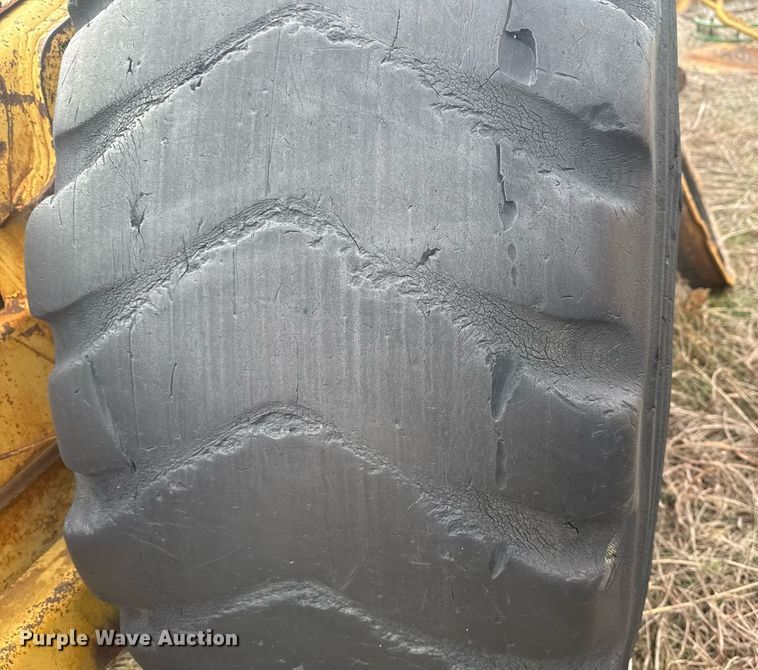 image for item DJ9731 1970 Caterpillar 613 conventional scraper 