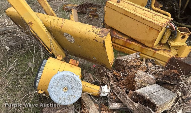 image for item DJ9731 1970 Caterpillar 613 conventional scraper 