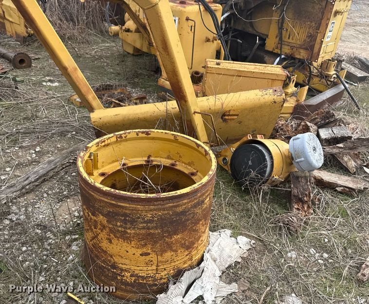 image for item DJ9731 1970 Caterpillar 613 conventional scraper 