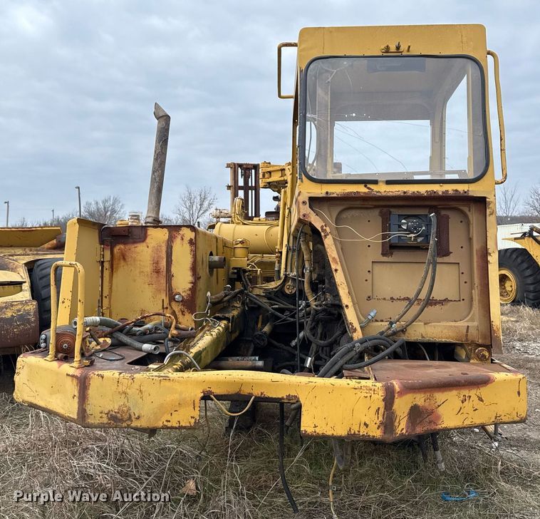 image for item DJ9732 1994 Caterpillar 613C elevating scraper