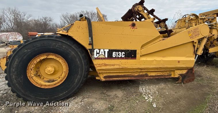 image for item DJ9732 1994 Caterpillar 613C elevating scraper