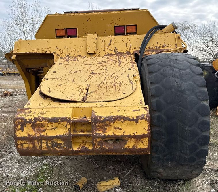 image for item DJ9732 1994 Caterpillar 613C elevating scraper