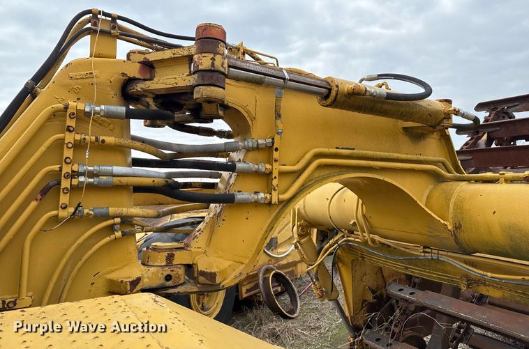 image for item DJ9732 1994 Caterpillar 613C elevating scraper