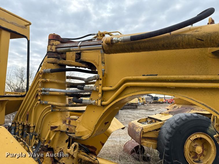 image for item DJ9732 1994 Caterpillar 613C elevating scraper