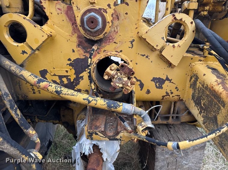 image for item DJ9732 1994 Caterpillar 613C elevating scraper