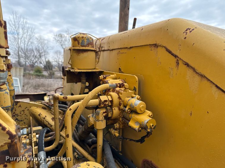 image for item DJ9732 1994 Caterpillar 613C elevating scraper