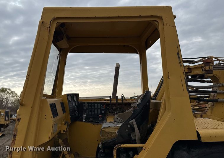 image for item DJ9732 1994 Caterpillar 613C elevating scraper
