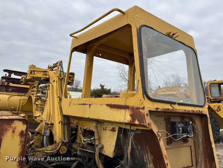 image for item DJ9732 1994 Caterpillar 613C elevating scraper