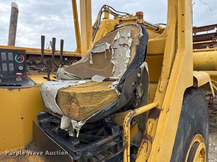 image for item DJ9732 1994 Caterpillar 613C elevating scraper