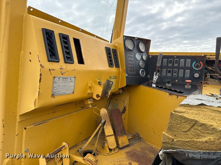image for item DJ9732 1994 Caterpillar 613C elevating scraper