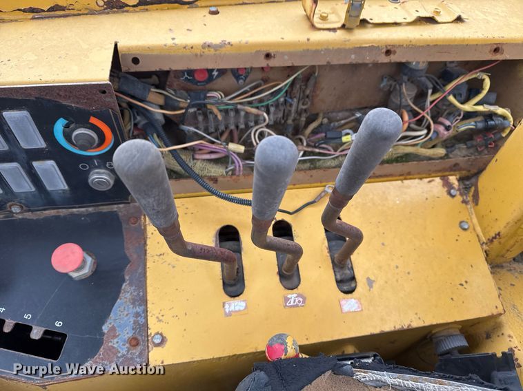 image for item DJ9732 1994 Caterpillar 613C elevating scraper