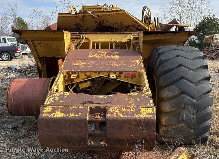 image for item DJ9733 1984 Caterpillar 615 conventional scraper 