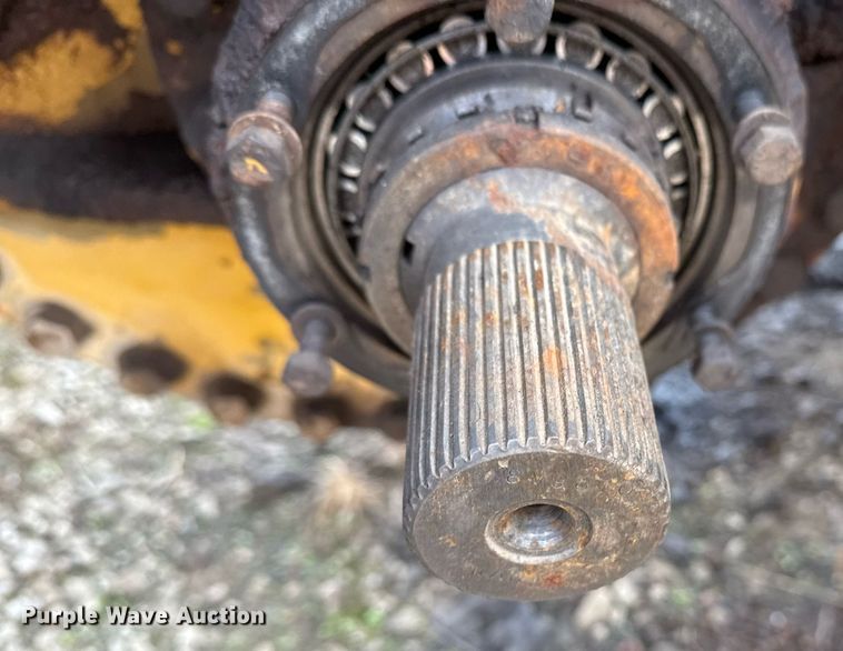 image for item DJ9733 1984 Caterpillar 615 conventional scraper 