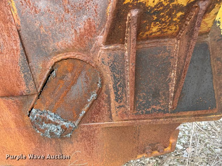 image for item DJ9733 1984 Caterpillar 615 conventional scraper 