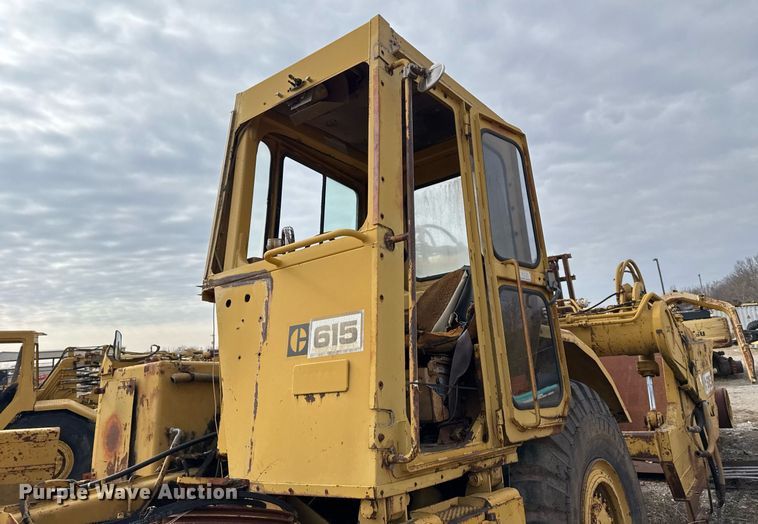 image for item DJ9733 1984 Caterpillar 615 conventional scraper 