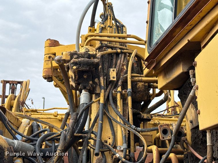 image for item DJ9733 1984 Caterpillar 615 conventional scraper 