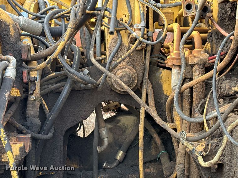 image for item DJ9733 1984 Caterpillar 615 conventional scraper 