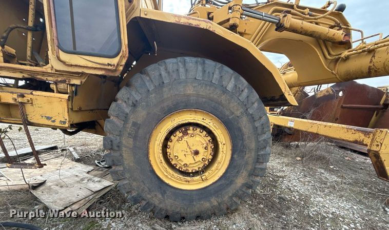 image for item DJ9733 1984 Caterpillar 615 conventional scraper 