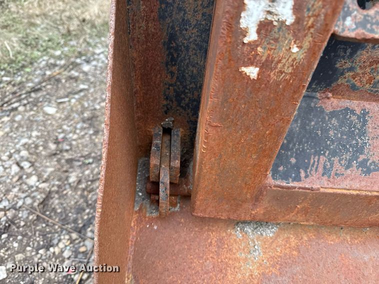 image for item DJ9736 Dump bed