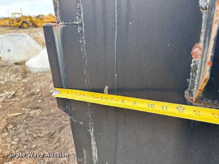 image for item DJ9736 Dump bed