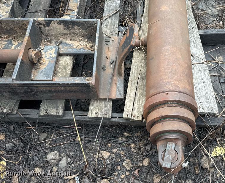 image for item DJ9736 Dump bed