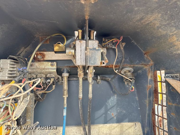 image for item DJ9738 (2) trench compactors