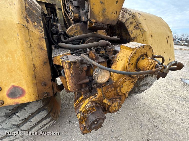 image for item DJ9740 1990 Caterpillar 621E conventional scraper 