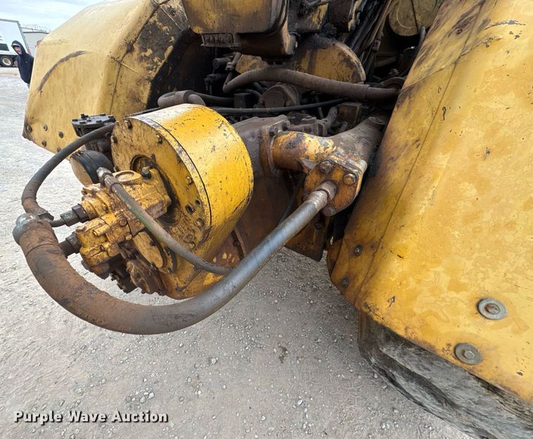 image for item DJ9740 1990 Caterpillar 621E conventional scraper 