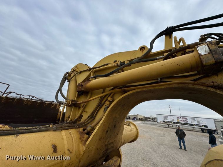 image for item DJ9740 1990 Caterpillar 621E conventional scraper 