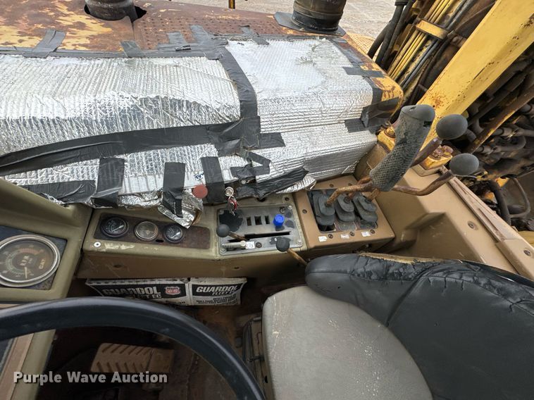 image for item DJ9740 1990 Caterpillar 621E conventional scraper 