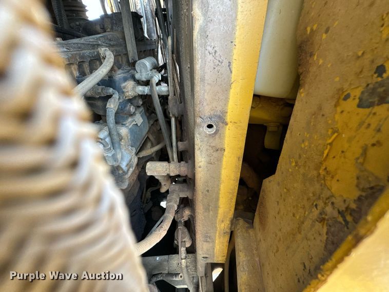 image for item DJ9740 1990 Caterpillar 621E conventional scraper 