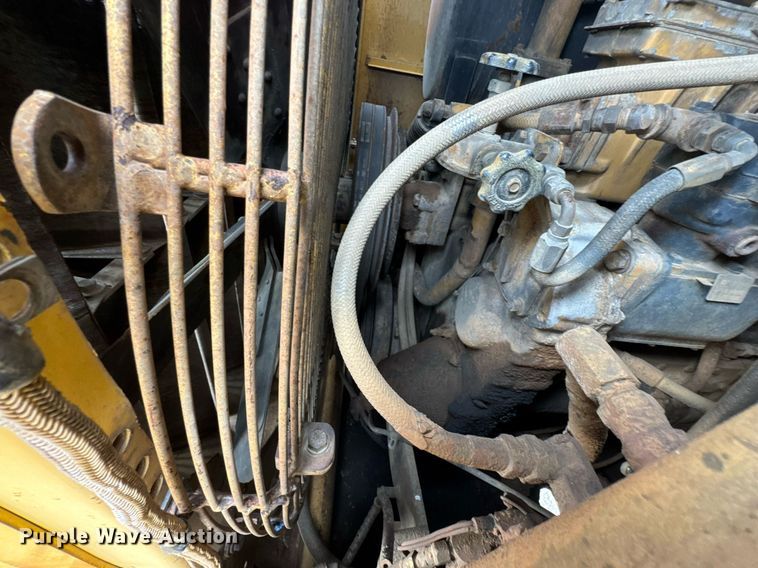 image for item DJ9740 1990 Caterpillar 621E conventional scraper 