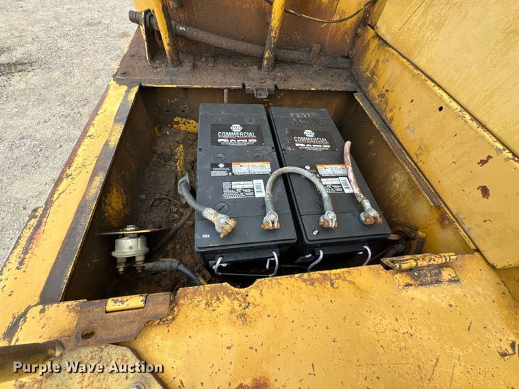 image for item DJ9740 1990 Caterpillar 621E conventional scraper 