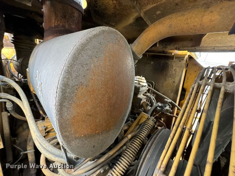 image for item DJ9740 1990 Caterpillar 621E conventional scraper 