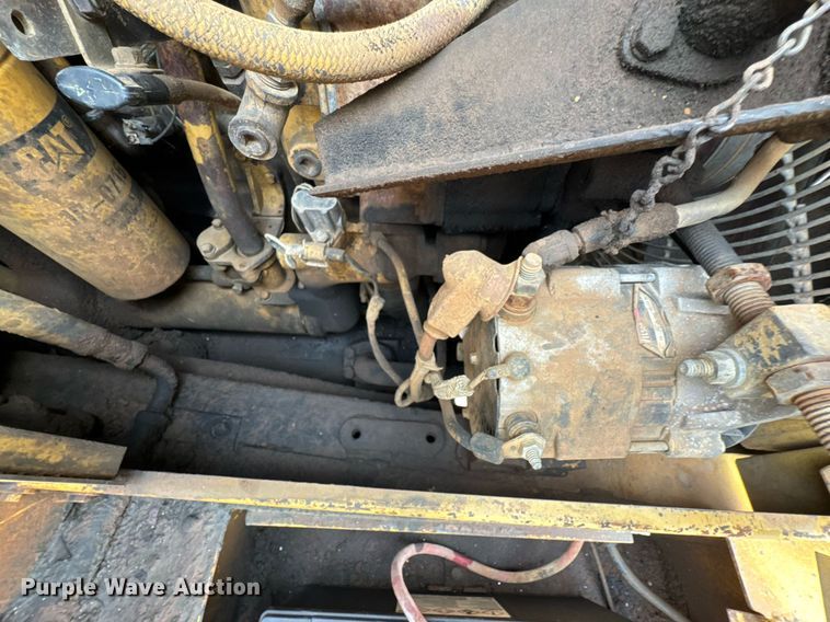 image for item DJ9740 1990 Caterpillar 621E conventional scraper 