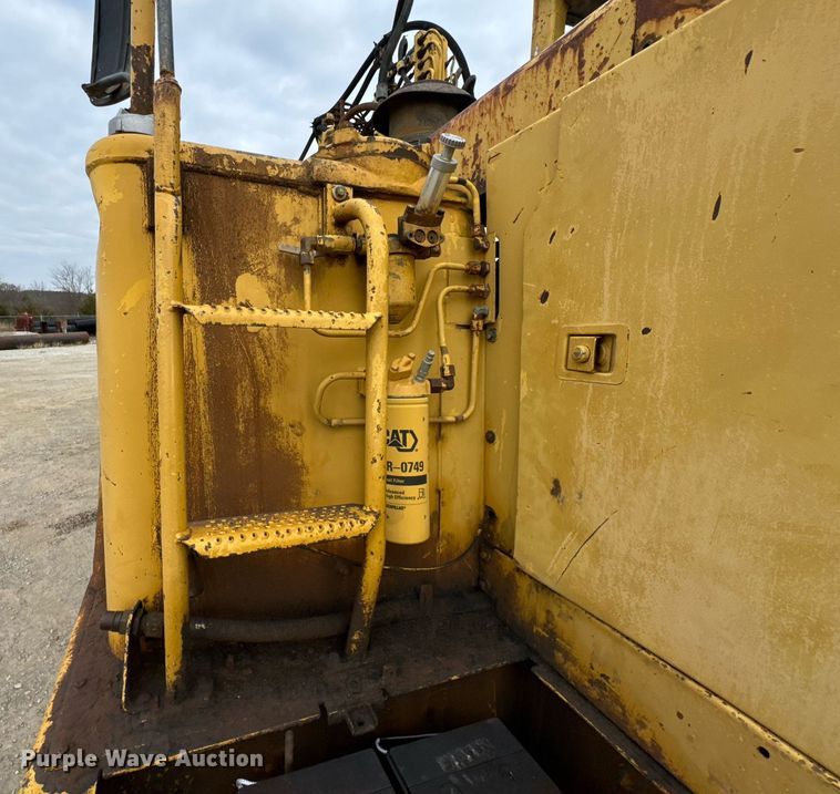 image for item DJ9740 1990 Caterpillar 621E conventional scraper 