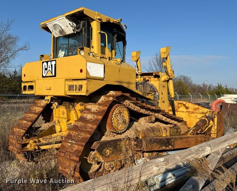 image for item DJ9744 Caterpillar D8N dozer