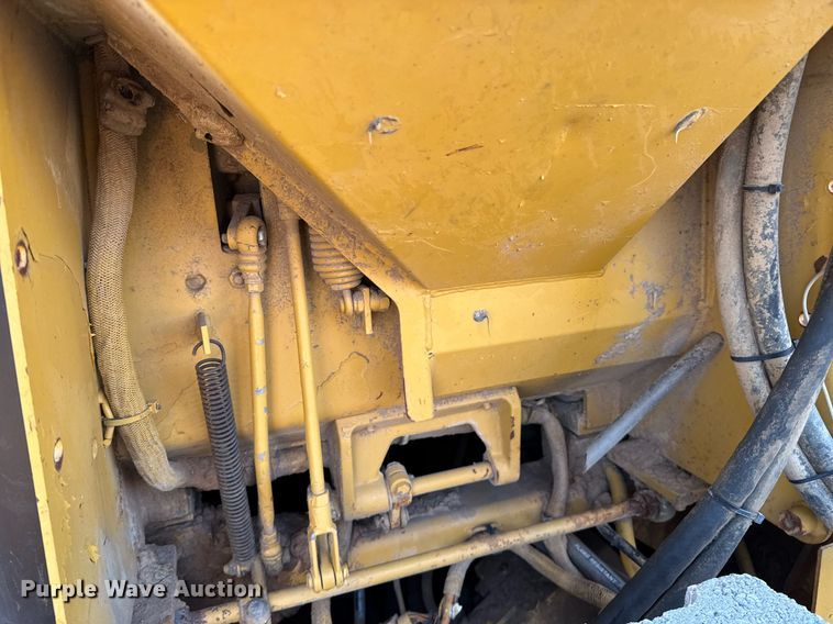 image for item DJ9744 Caterpillar D8N dozer