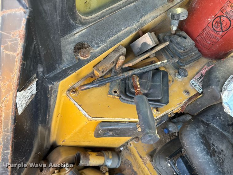 image for item DJ9744 Caterpillar D8N dozer