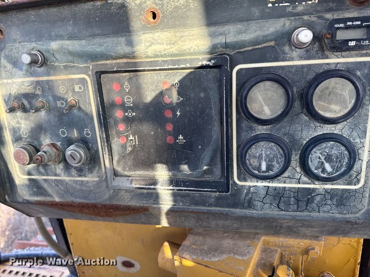 image for item DJ9744 Caterpillar D8N dozer