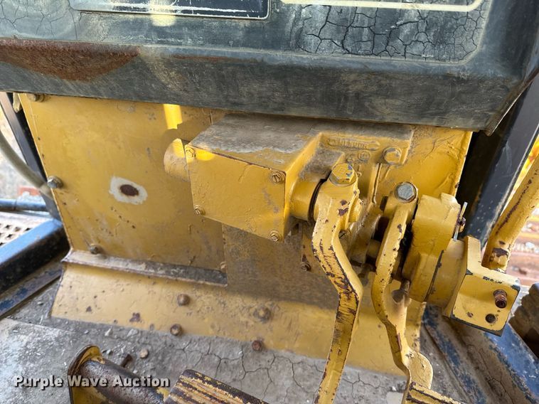 image for item DJ9744 Caterpillar D8N dozer